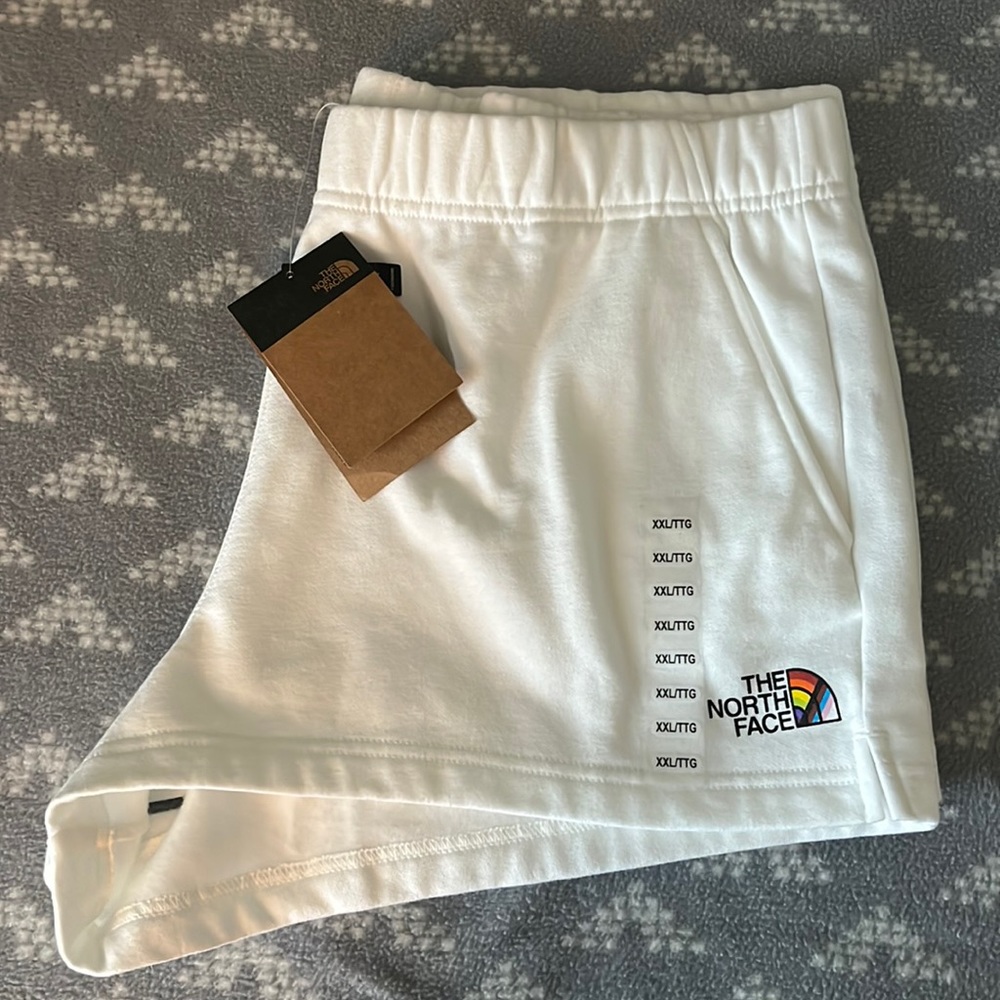NWT Women’s North Face Shorts